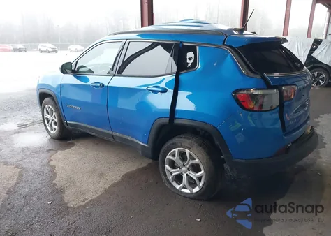 2024 Jeep Compass Latitude 4X4 from USA, damaged, VIN 3C4NJDBN7RT128822